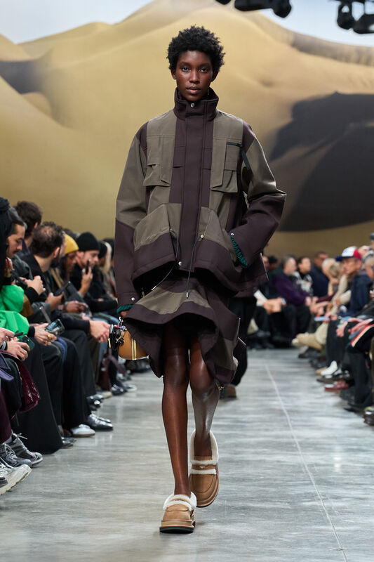 Sacai m F25 042