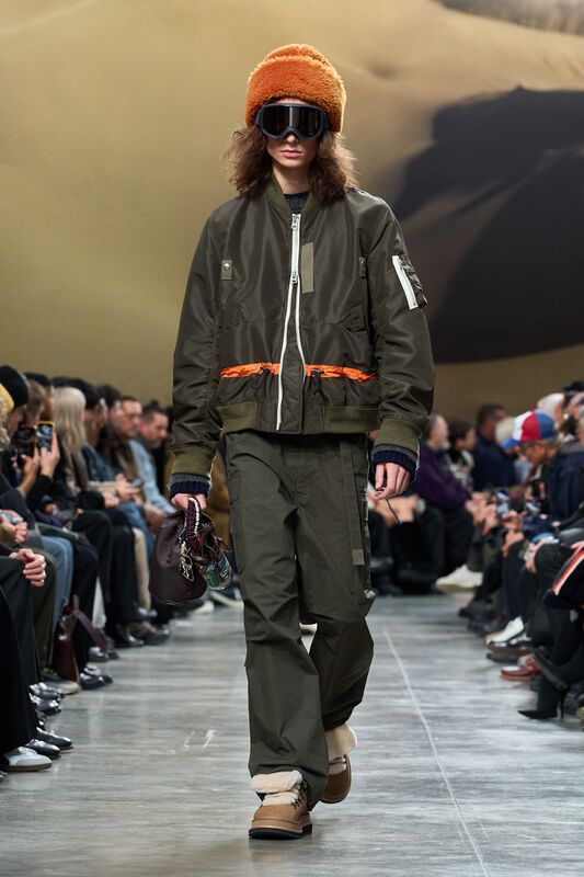 Sacai m F25 059