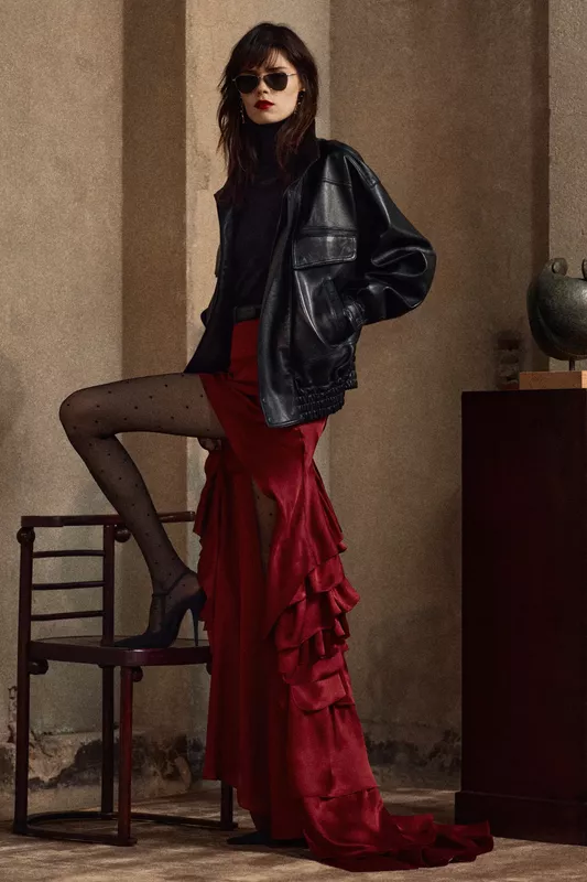 00022-saint-laurent-pre-fall-2025-ready-to-wear-credit-brand