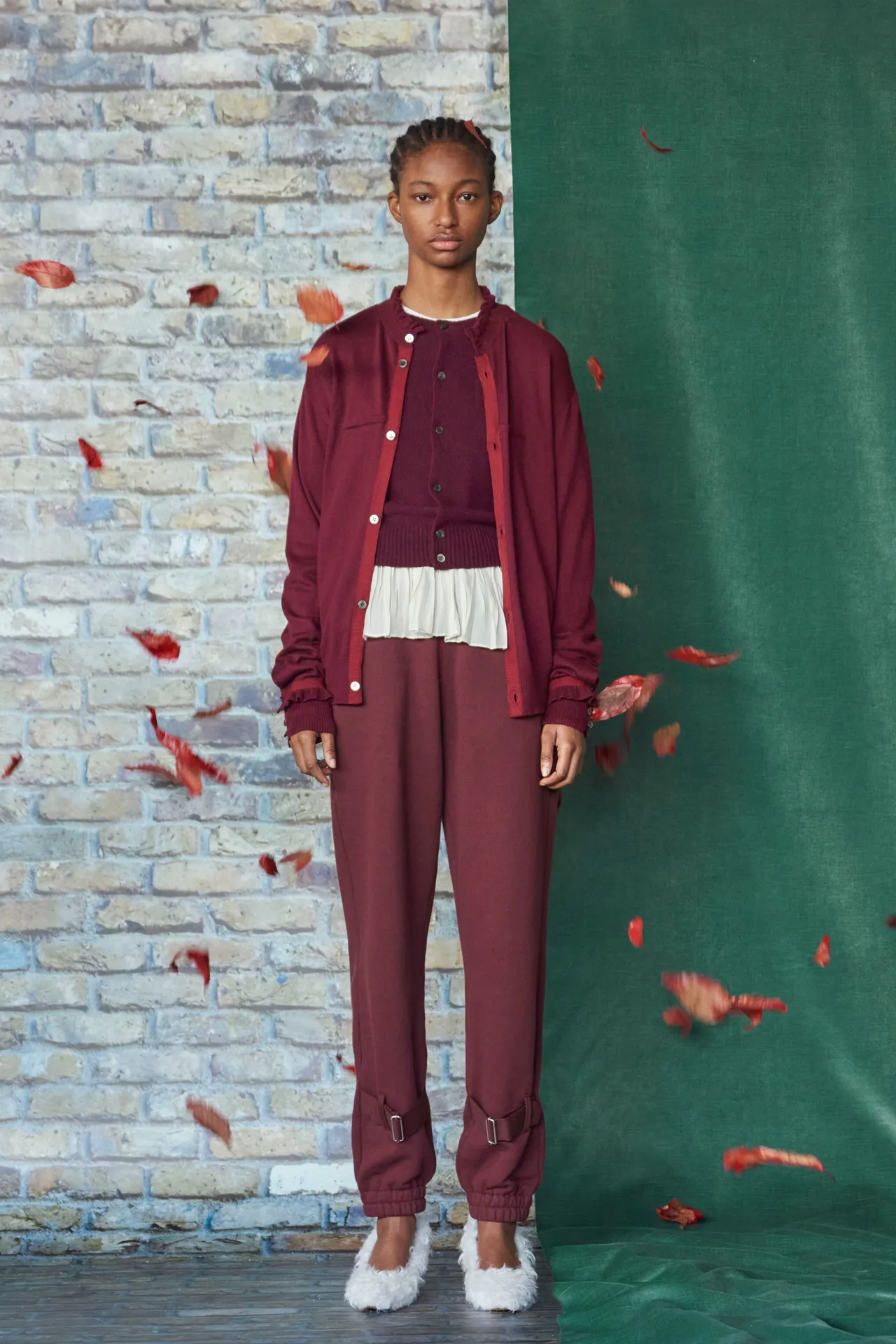 00014-undercover-pre-fall-2025-credit-brand