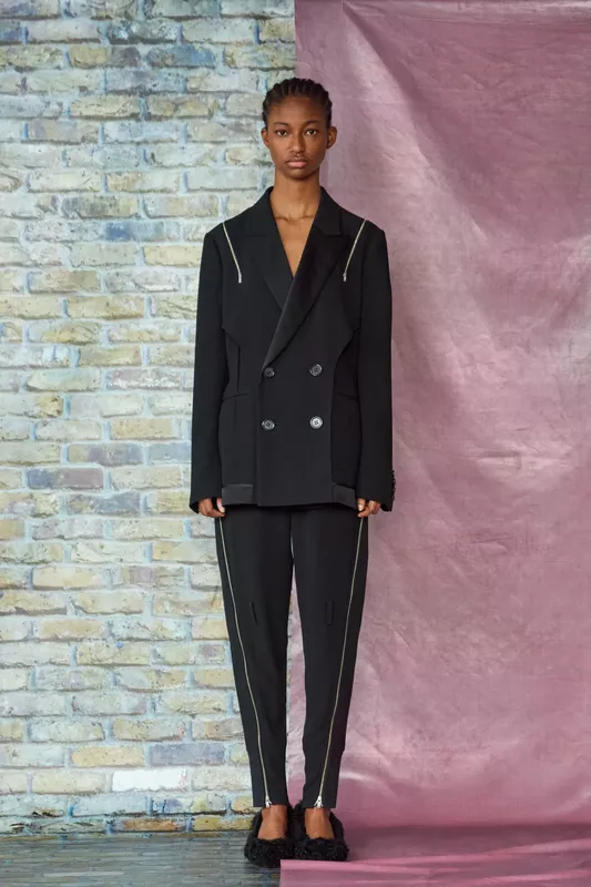 00004-undercover-pre-fall-2025-credit-brand