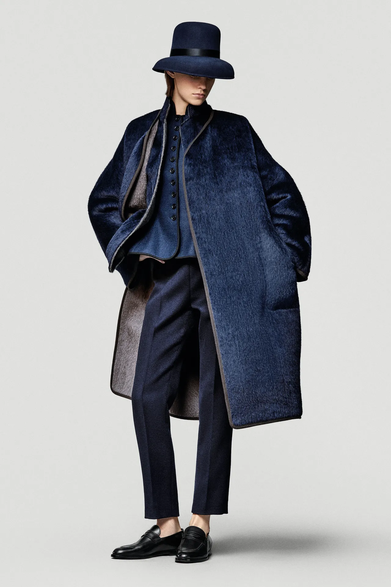 00056-loro-piana-fall-2025-ready-to-wear-credit-brand
