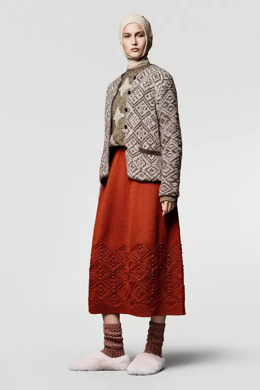 00024-loro-piana-fall-2025-ready-to-wear-credit-brand