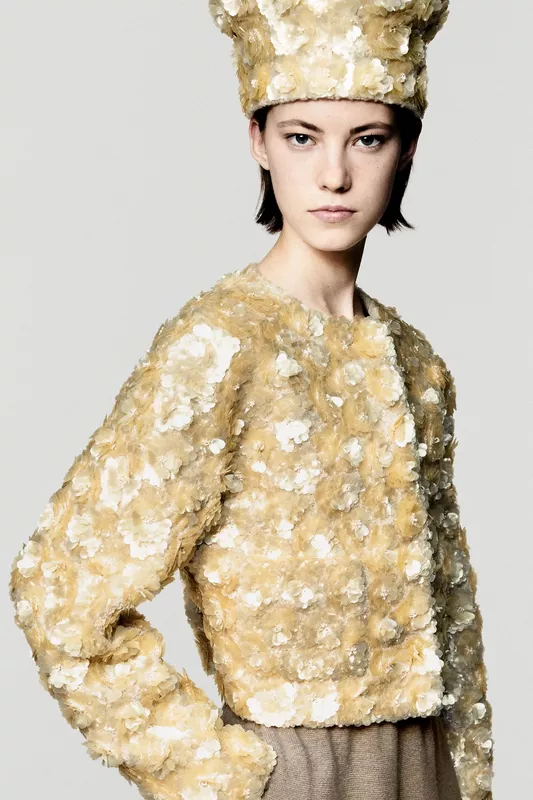00046-loro-piana-fall-2025-ready-to-wear-credit-brand