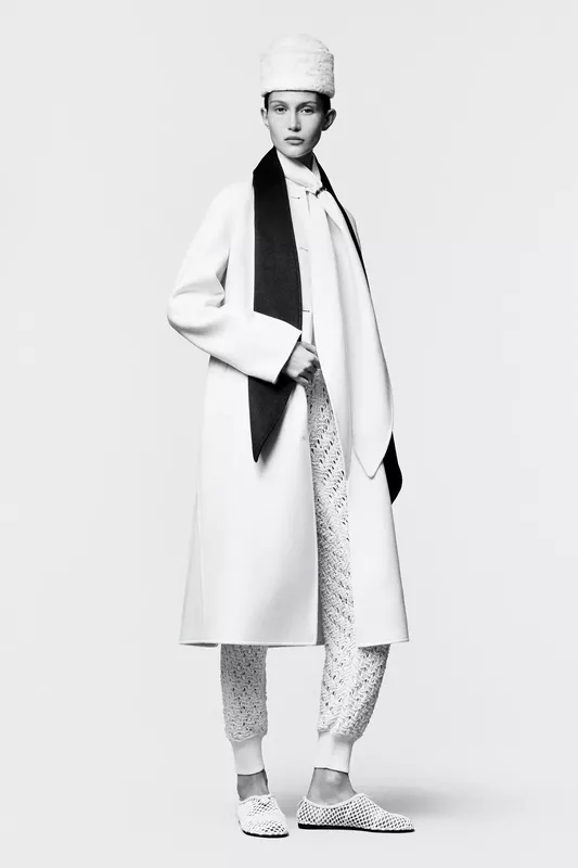 00052-loro-piana-fall-2025-ready-to-wear-credit-brand