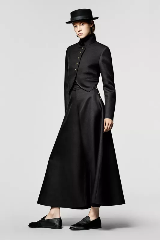 00067-loro-piana-fall-2025-ready-to-wear-credit-brand