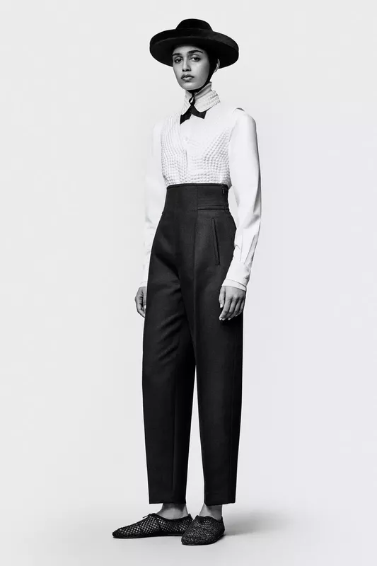00068-loro-piana-fall-2025-ready-to-wear-credit-brand