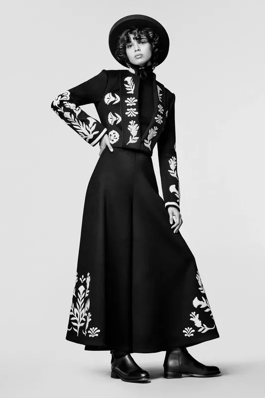 00072-loro-piana-fall-2025-ready-to-wear-credit-brand