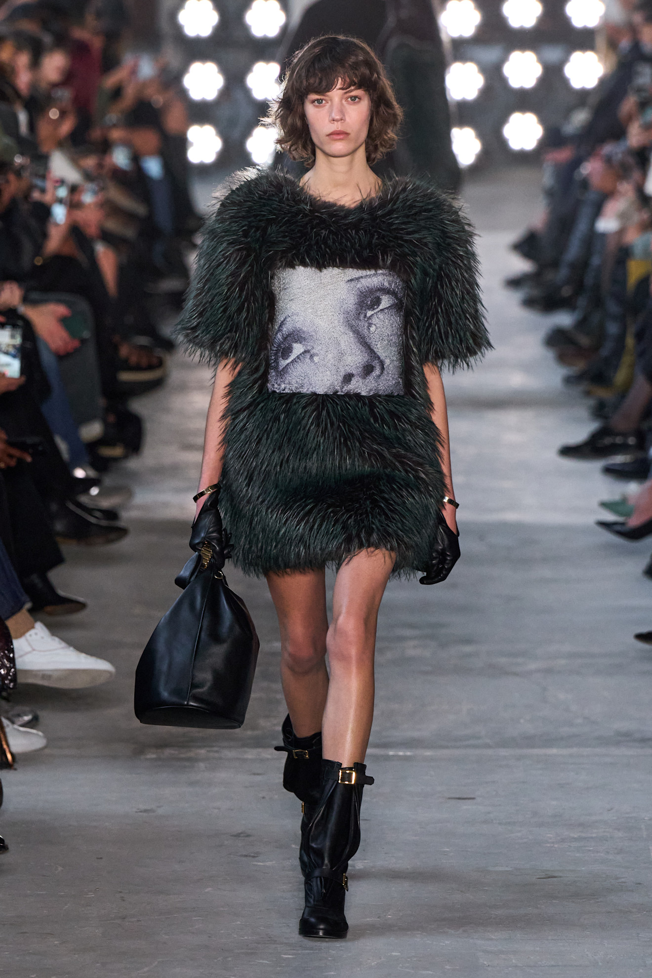 Sacai F25 008