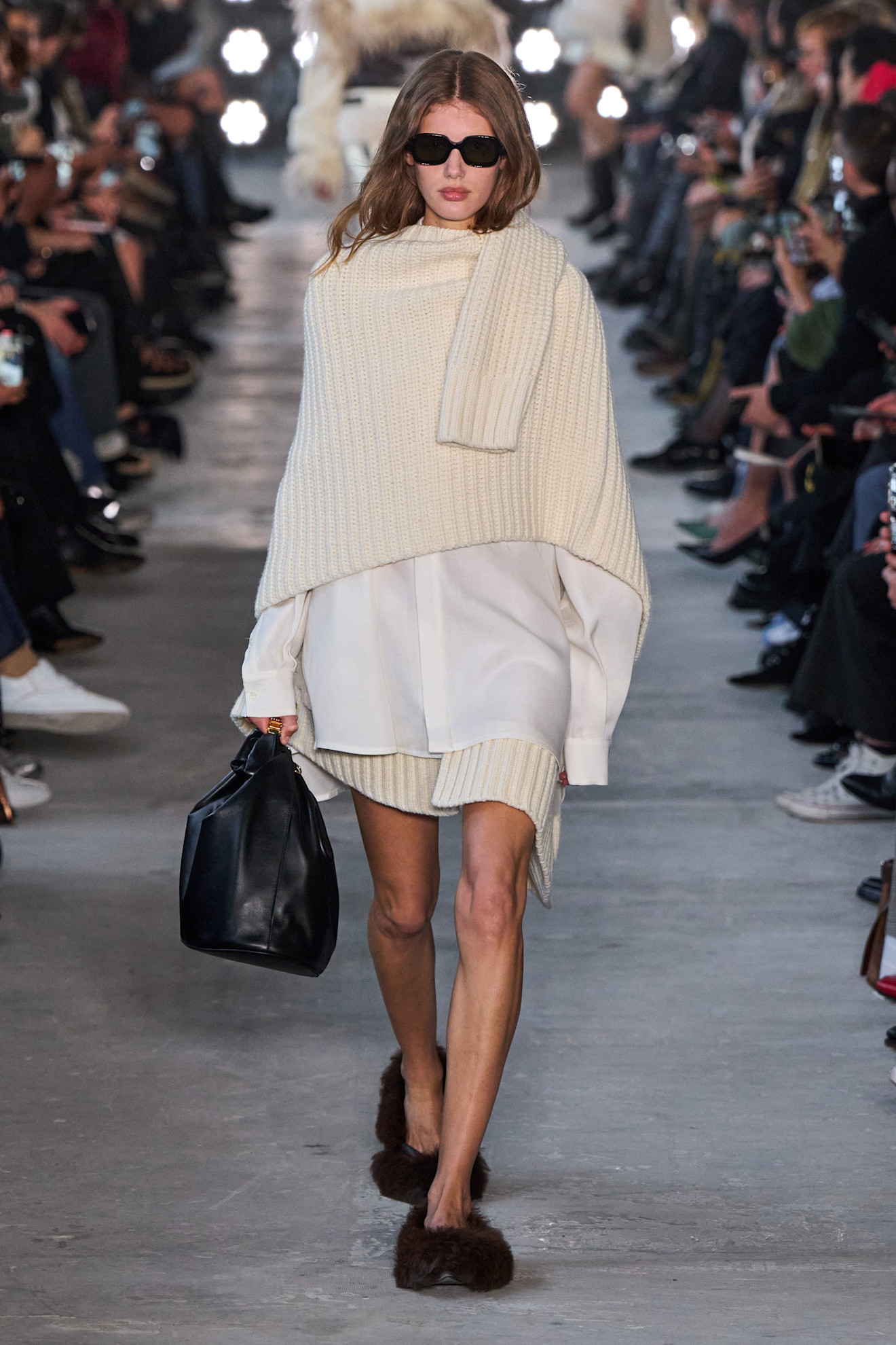 Sacai F25 014
