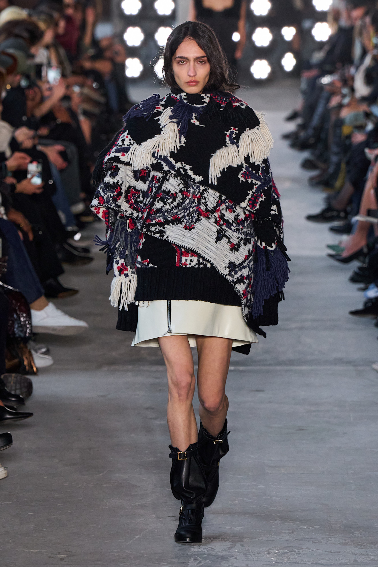 Sacai F25 018