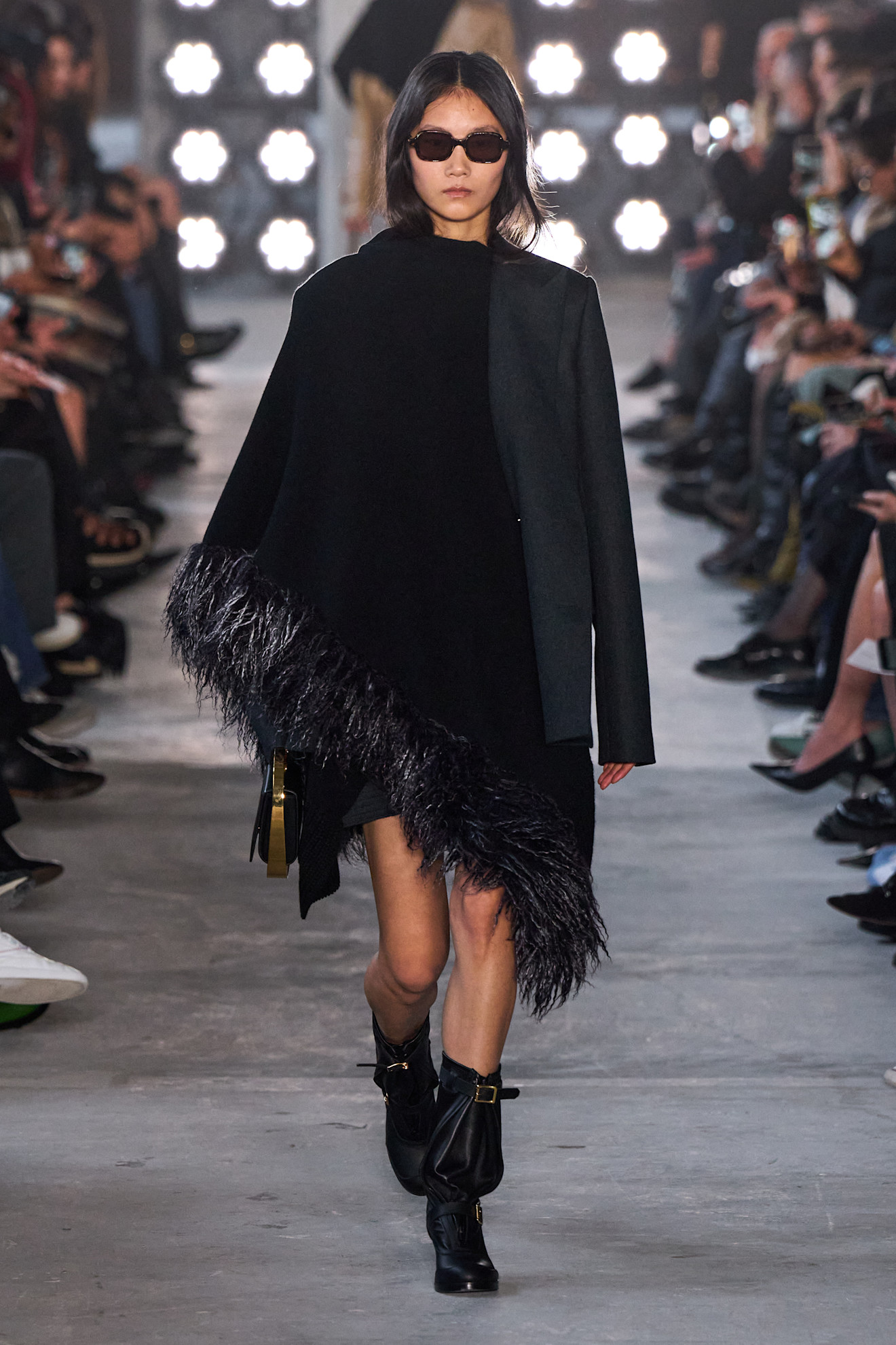 Sacai F25 039