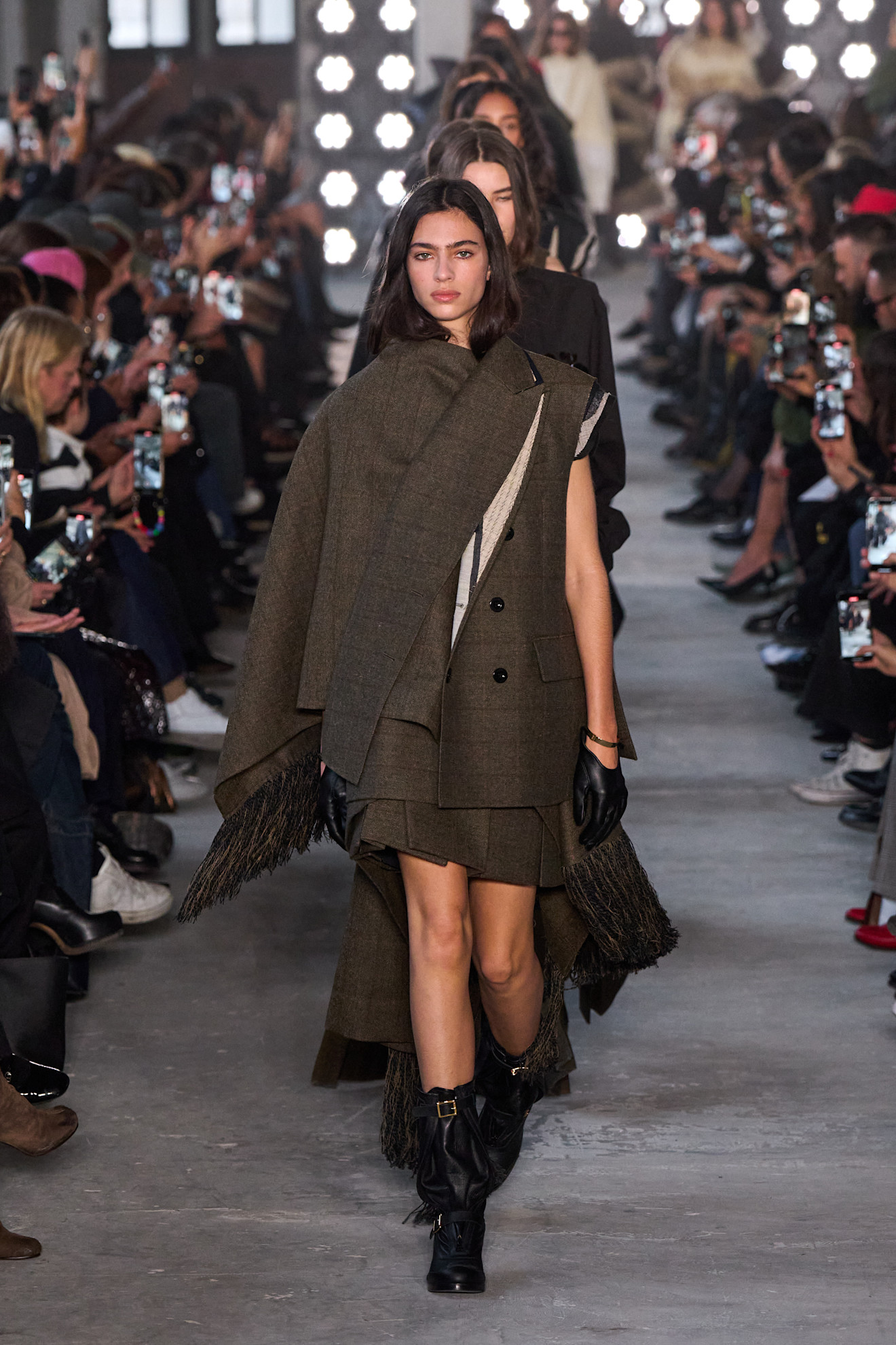 Sacai F25 046