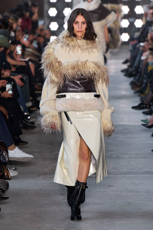 Sacai F25 015