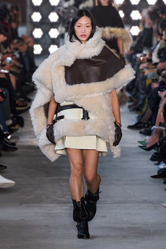 Sacai F25 016