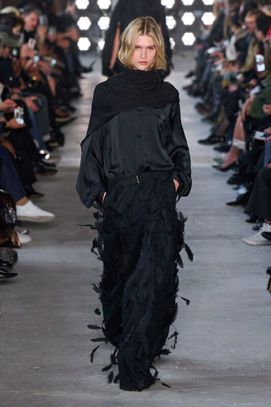 Sacai F25 021