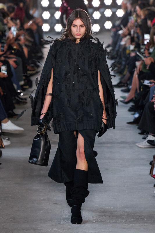 Sacai F25 022