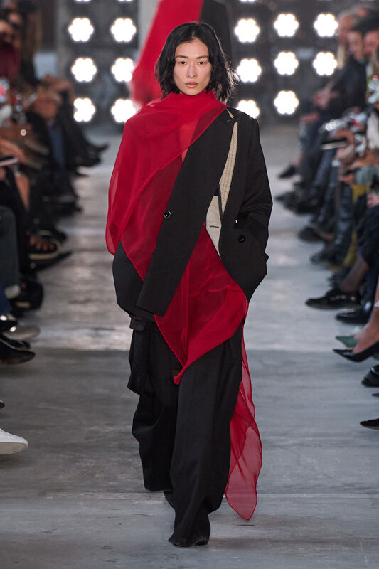 Sacai F25 024