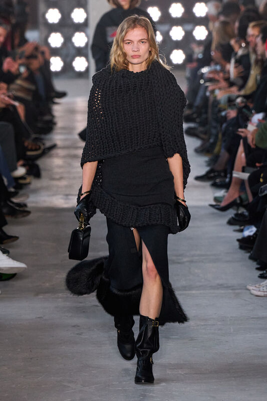 Sacai F25 041