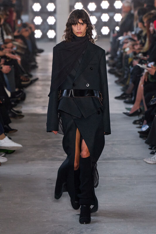 Sacai F25 045