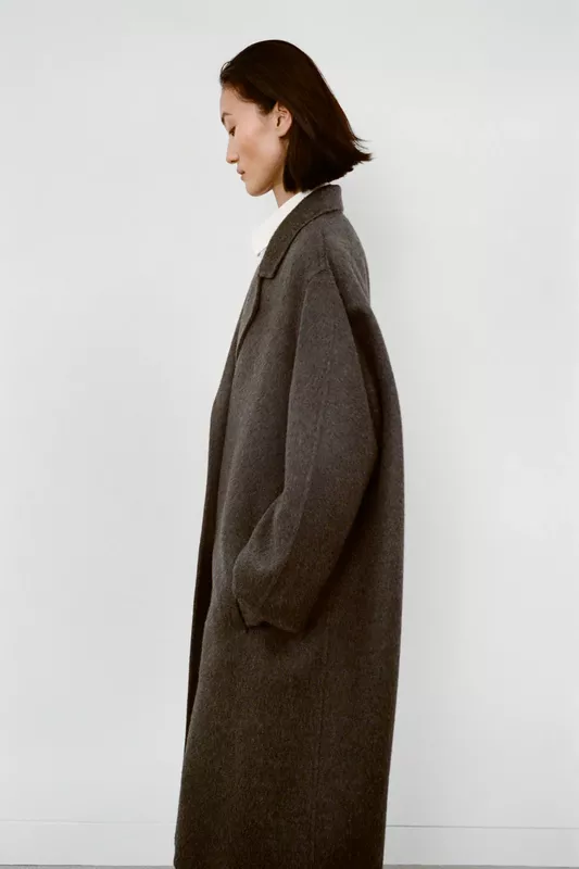00019-the-row-fall-2025-ready-to-wear-credit-brand