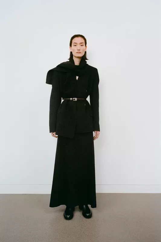 00024-the-row-fall-2025-ready-to-wear-credit-brand