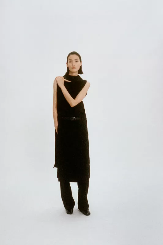 00040-the-row-fall-2025-ready-to-wear-credit-brand