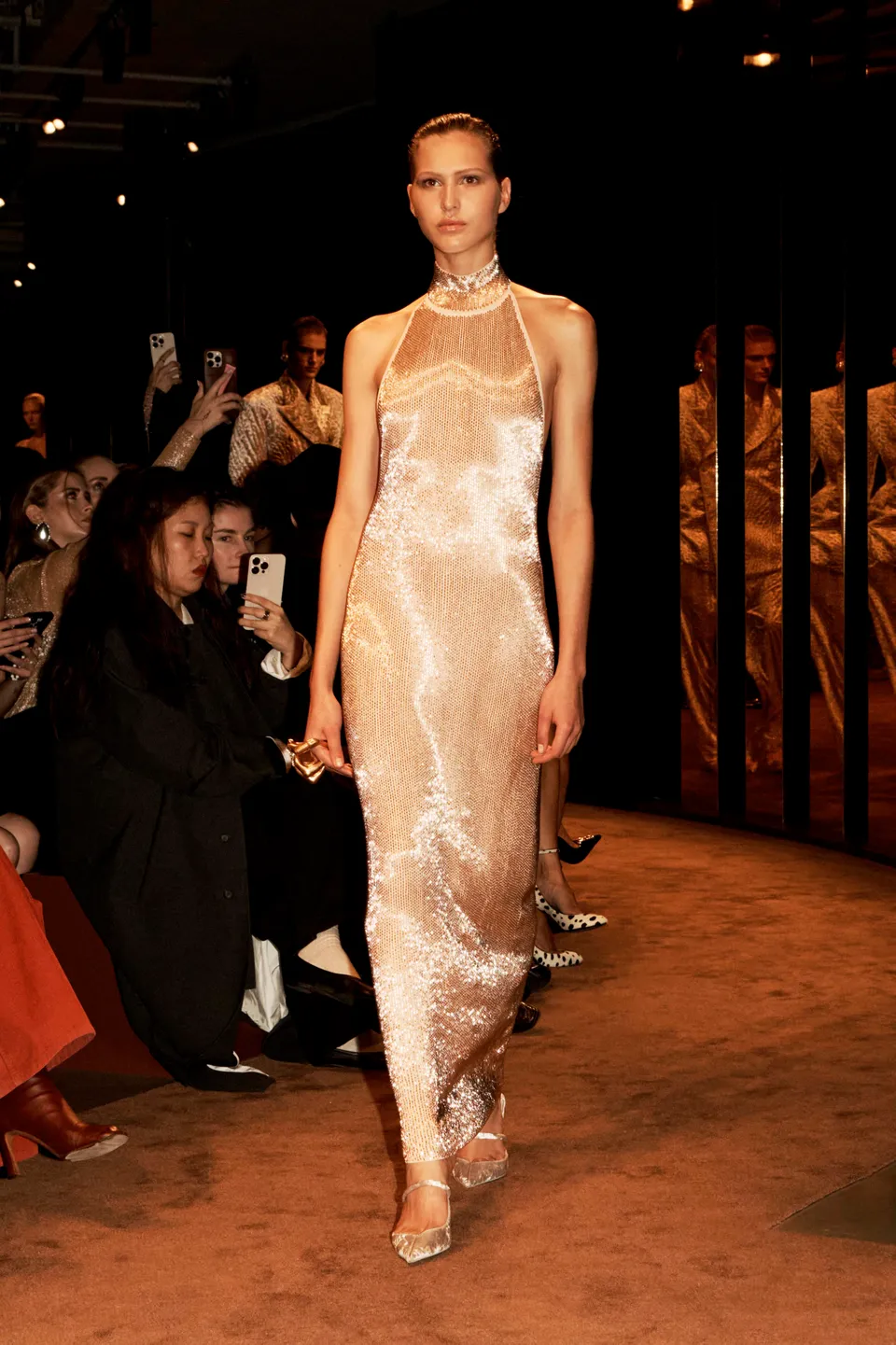 00022-schiaparelli-fall-2025-ready-to-wear-courtesy-of-schiaparelli