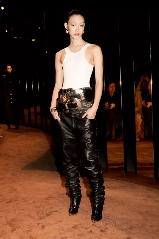 00003-schiaparelli-fall-2025-ready-to-wear-courtesy-of-schiaparelli