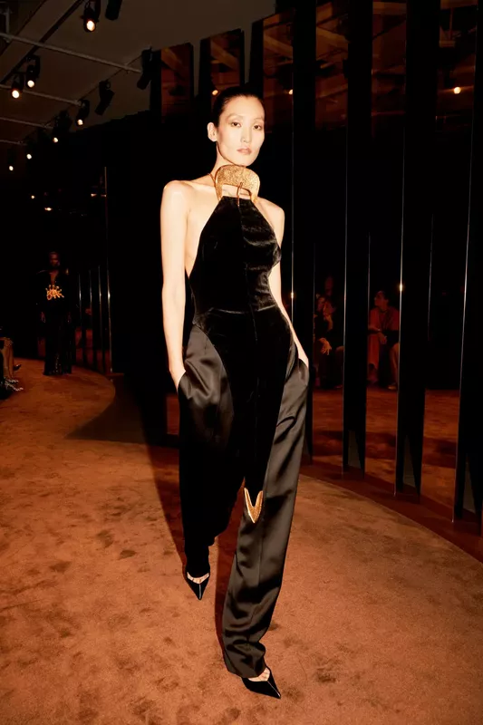 00039-schiaparelli-fall-2025-ready-to-wear-courtesy-of-schiaparelli