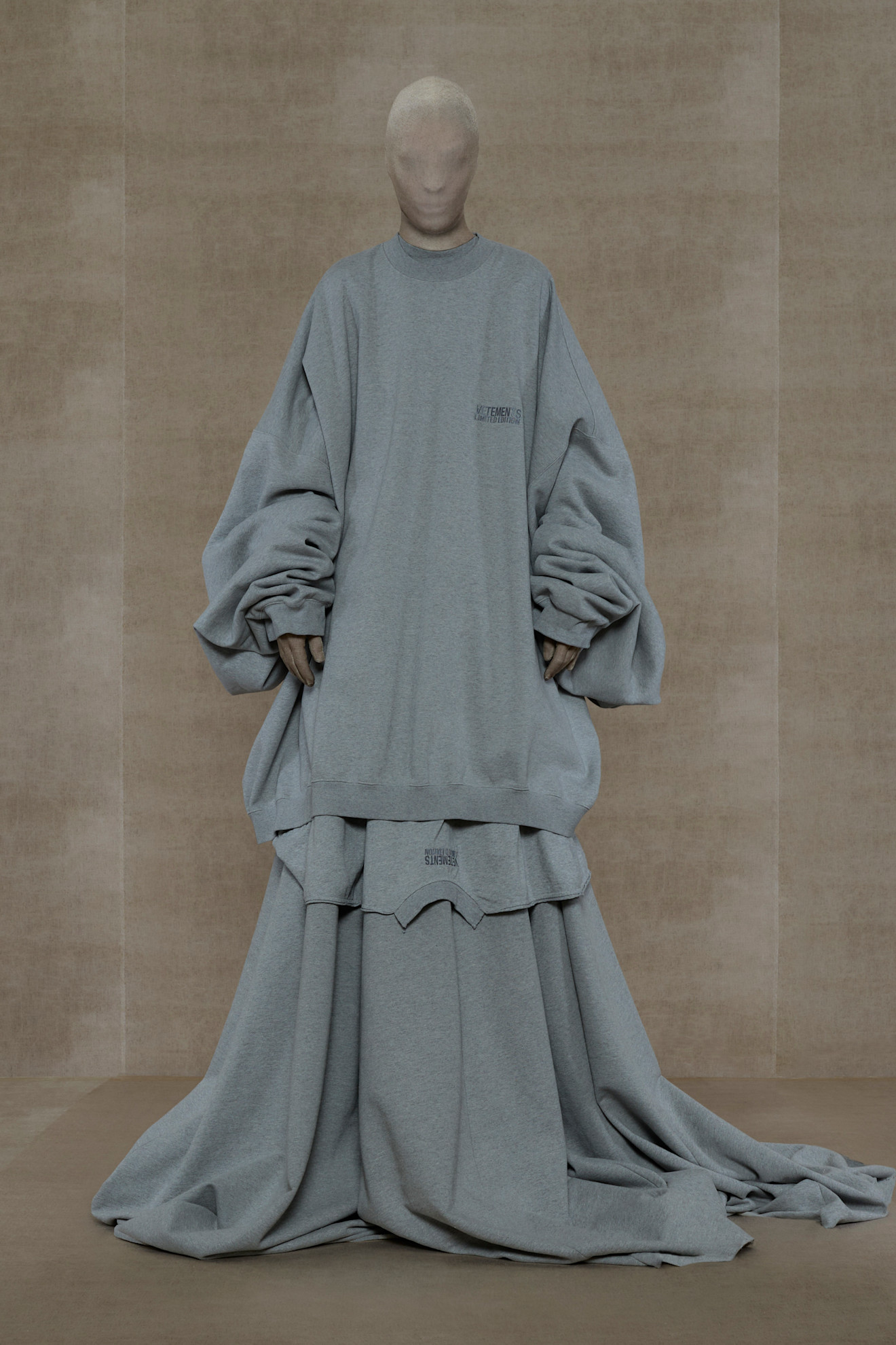 Vetements PO S24 008