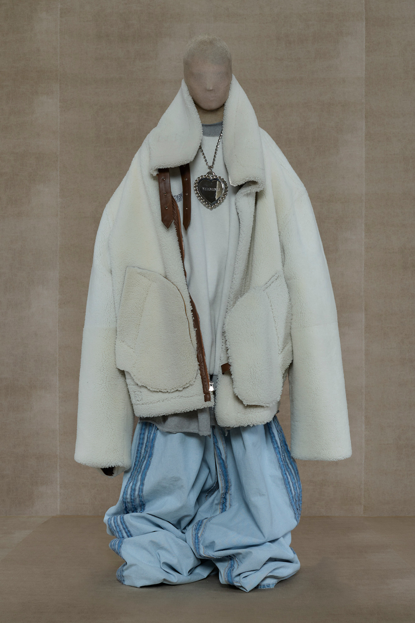 Vetements PO S24 017