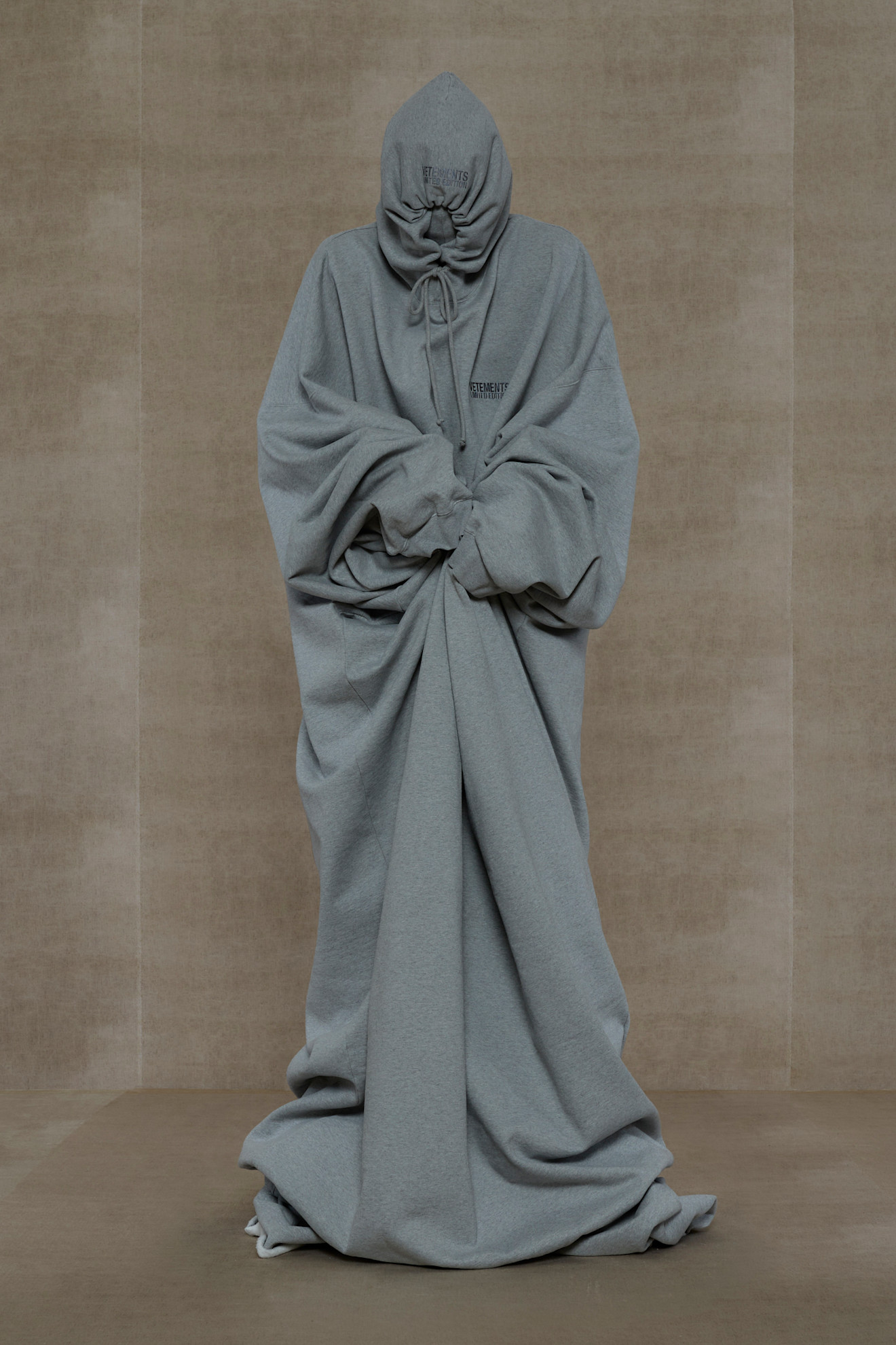 Vetements PO S24 019