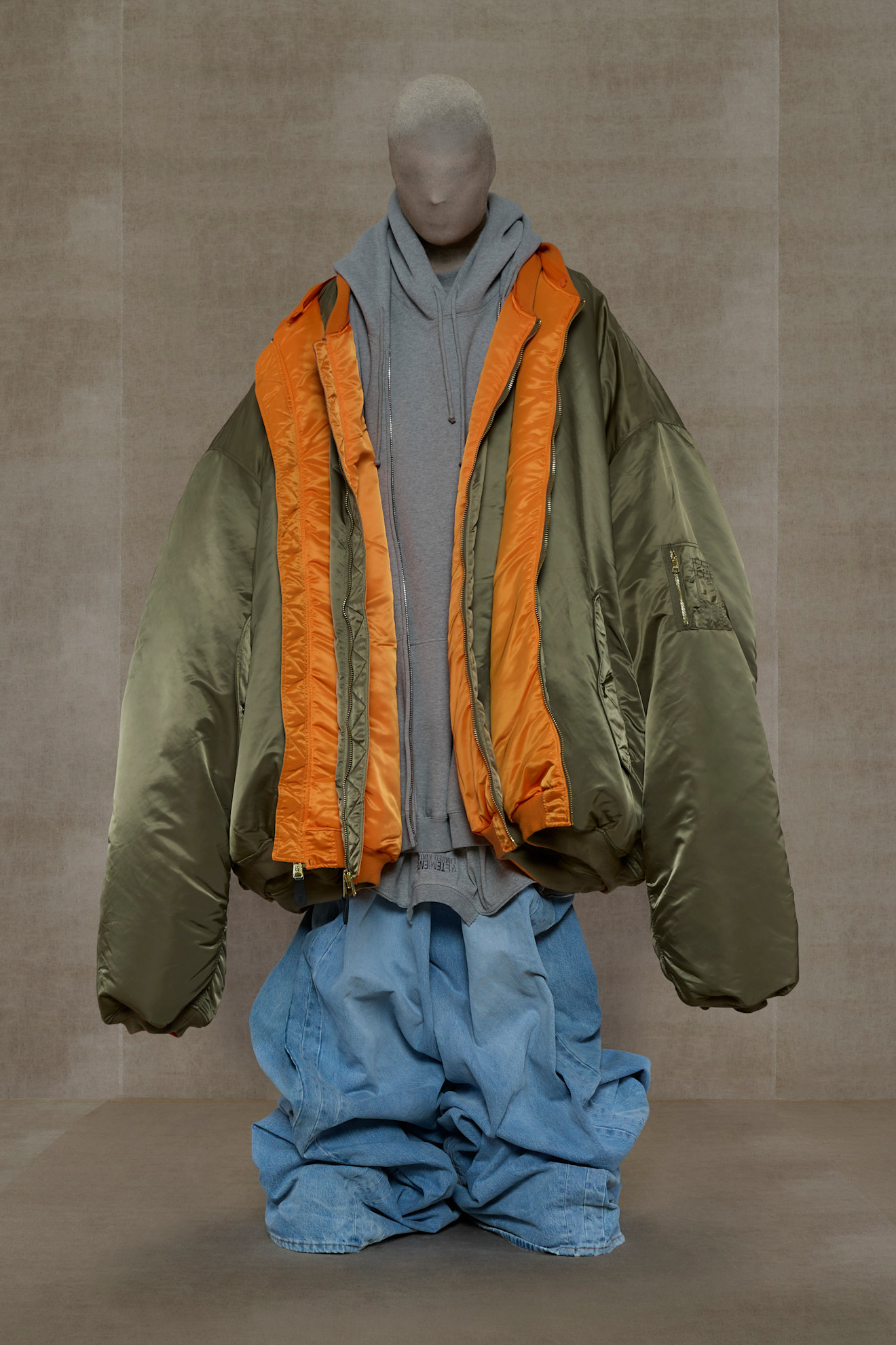 Vetements PO S24 024