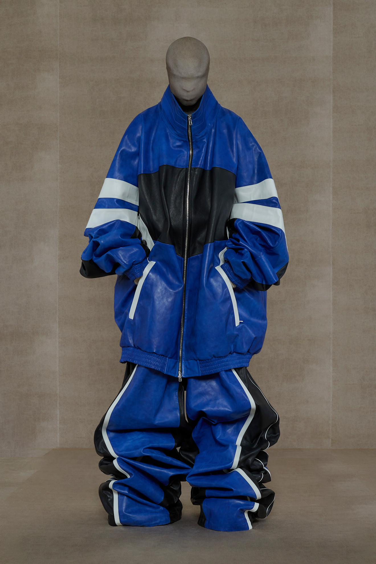 Vetements PO S24 043