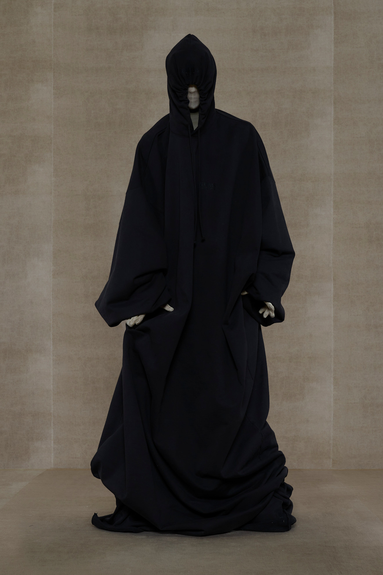 Vetements PO S24 053