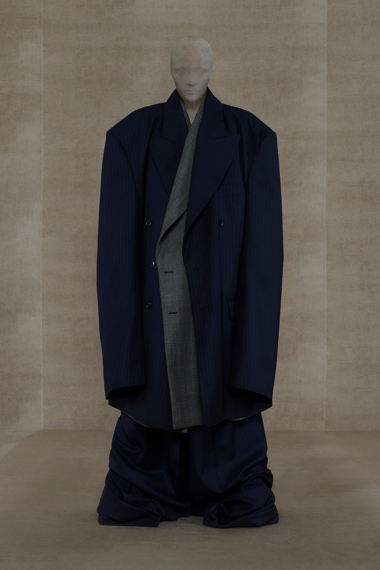 Vetements PO S24 056
