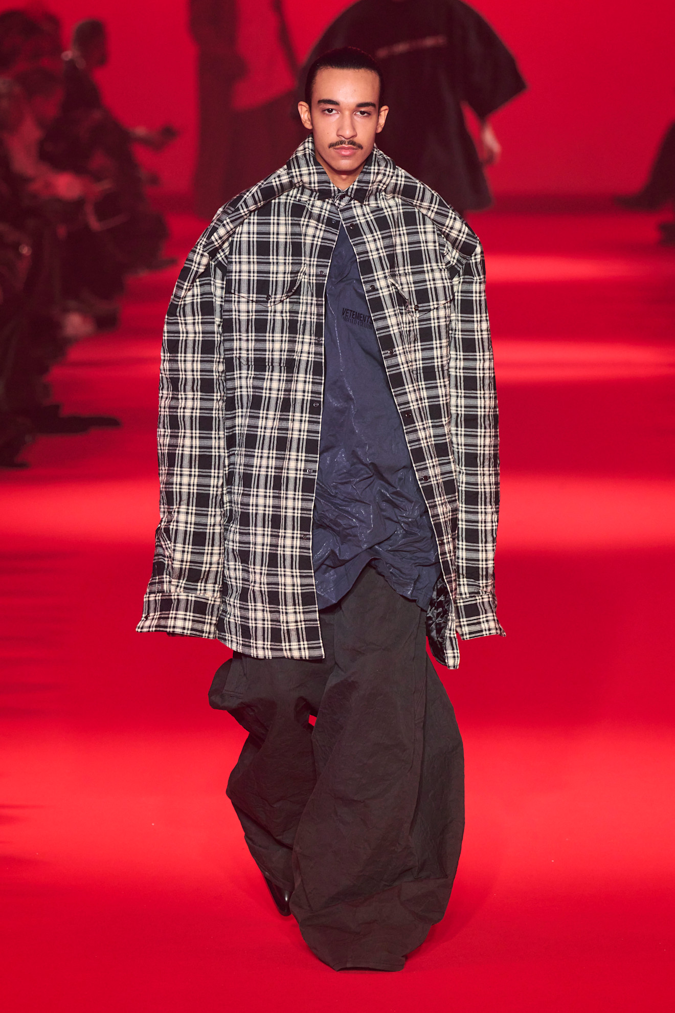 Vetements F24 014