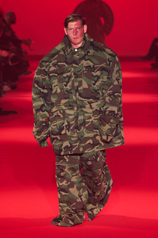 Vetements F24 018