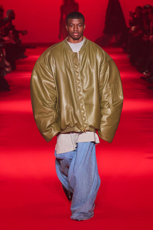 Vetements F24 039