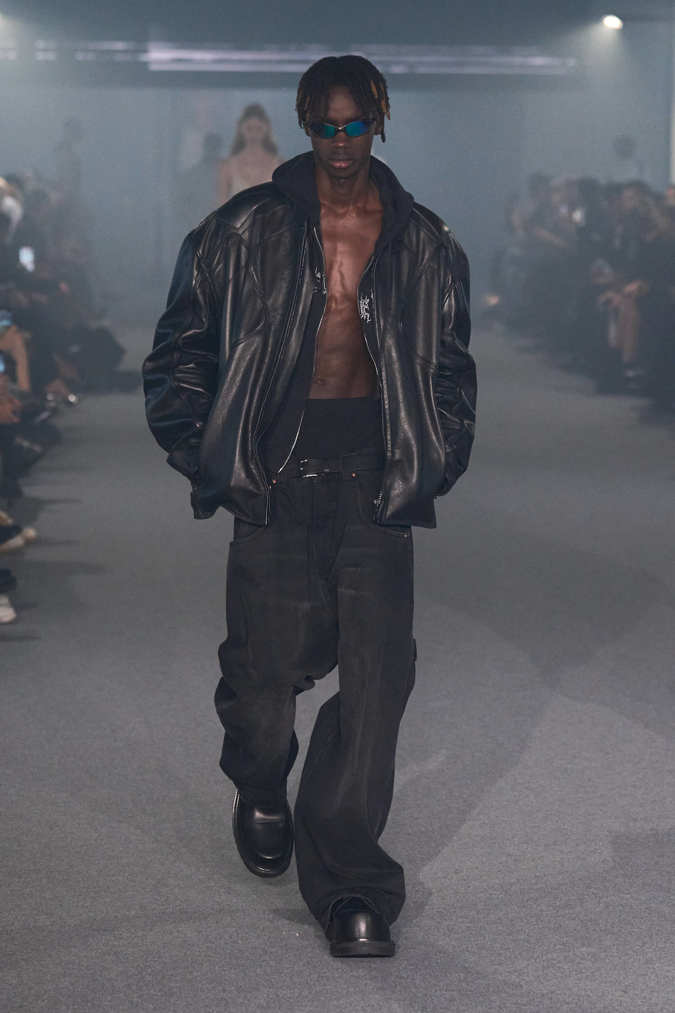 Vetements S25 038