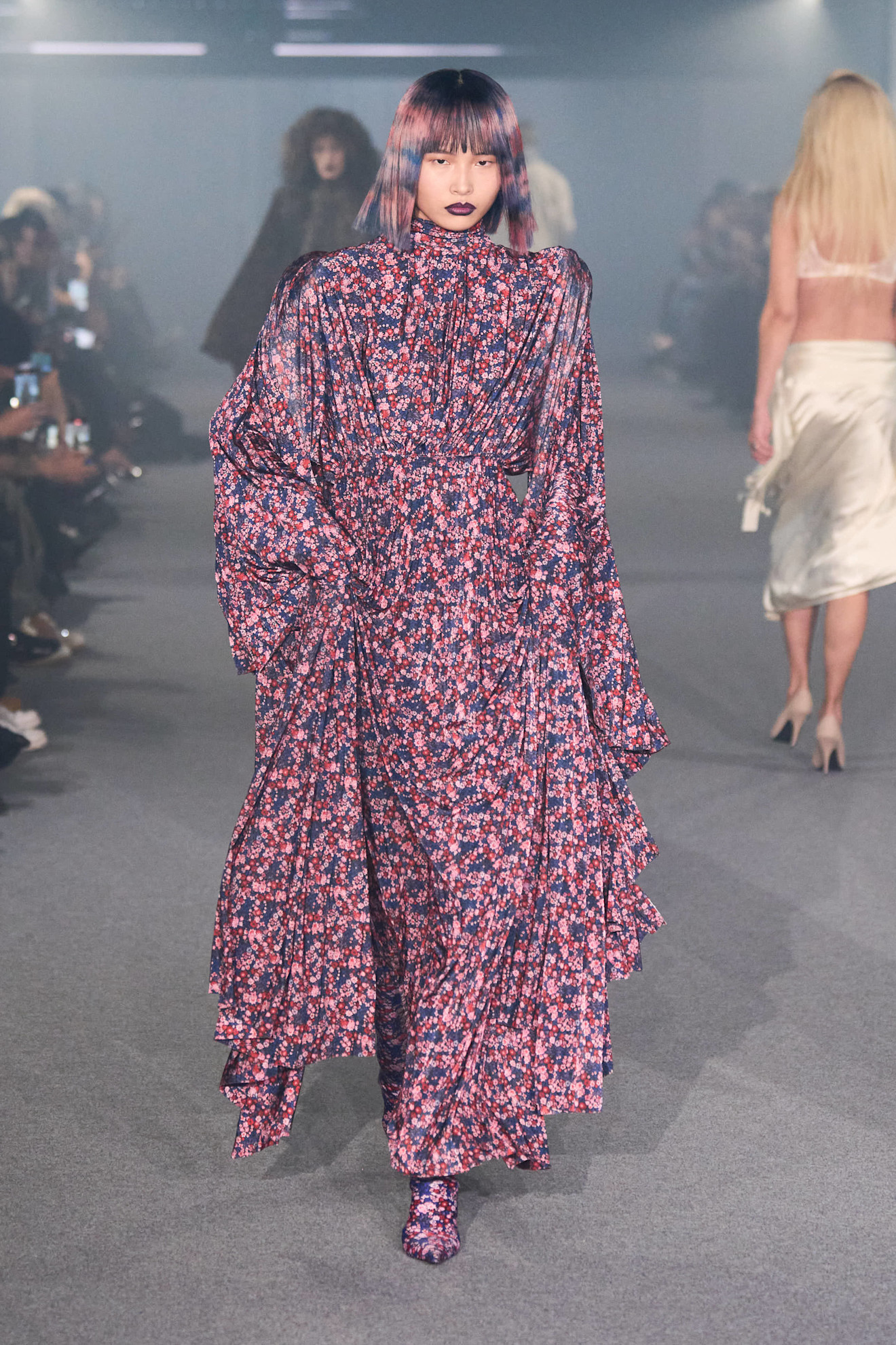 Vetements S25 051
