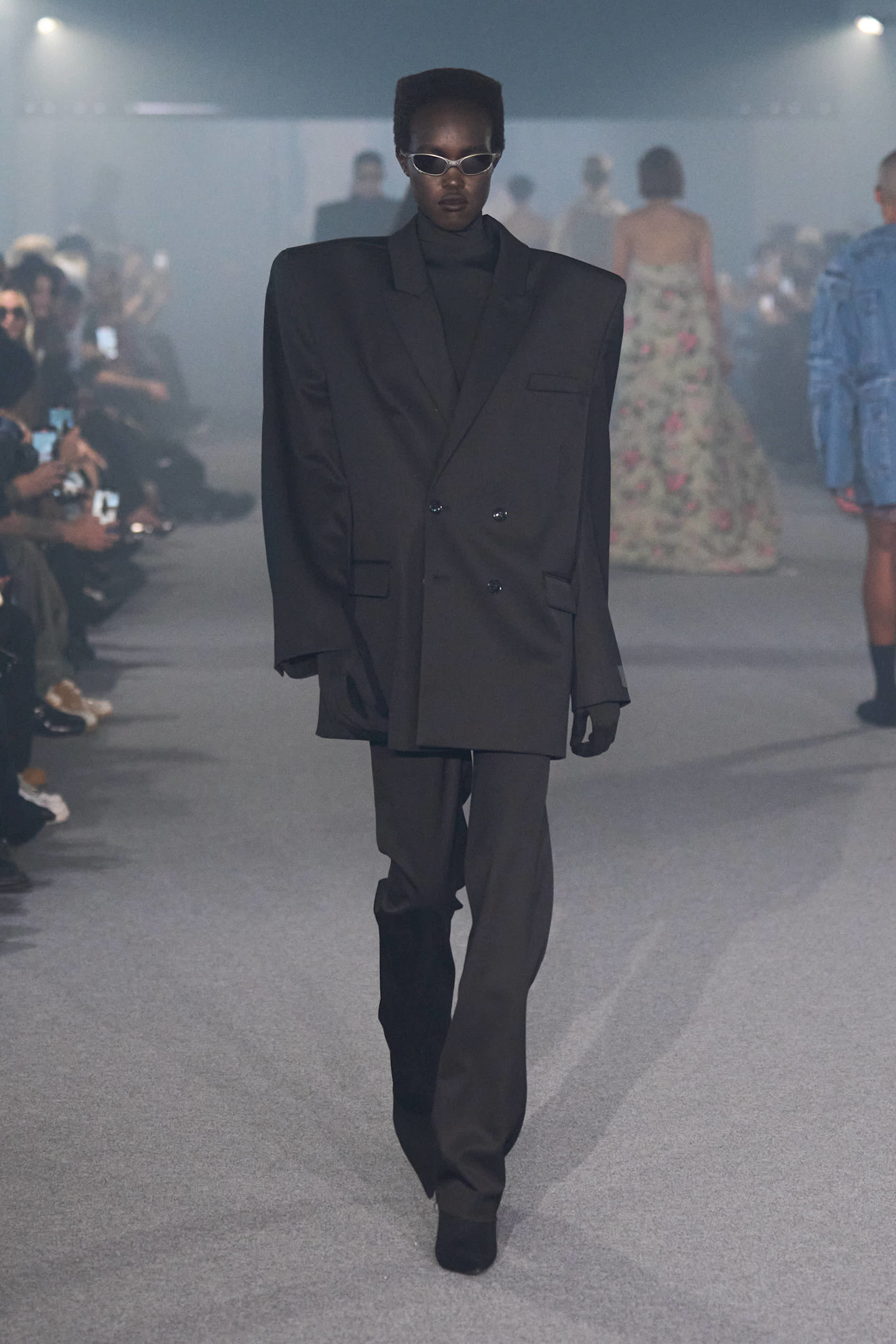 Vetements S25 055