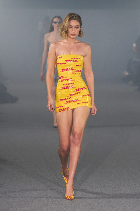 Vetements S25 003