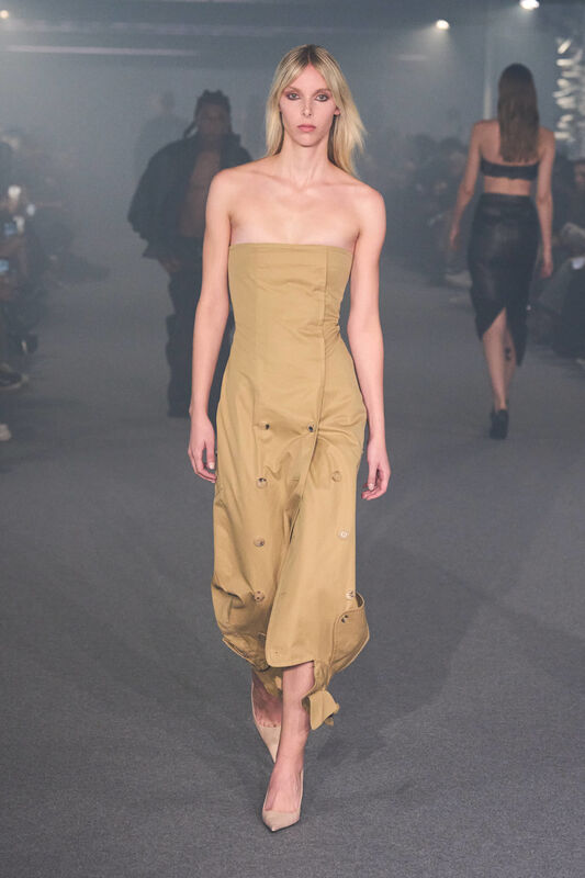 Vetements S25 017