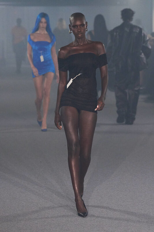Vetements S25 031