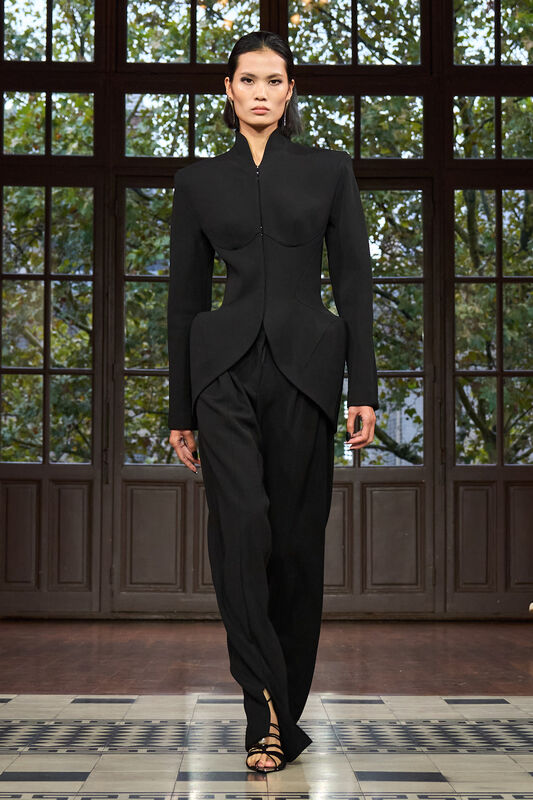 Mugler S25 010
