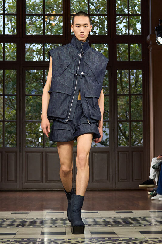 Mugler S25 023