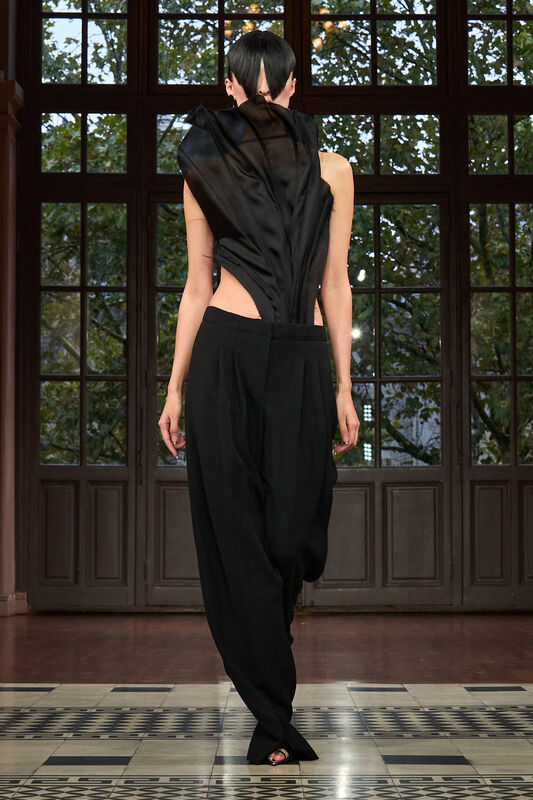 Mugler S25 028