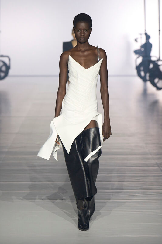 Mugler S24 010